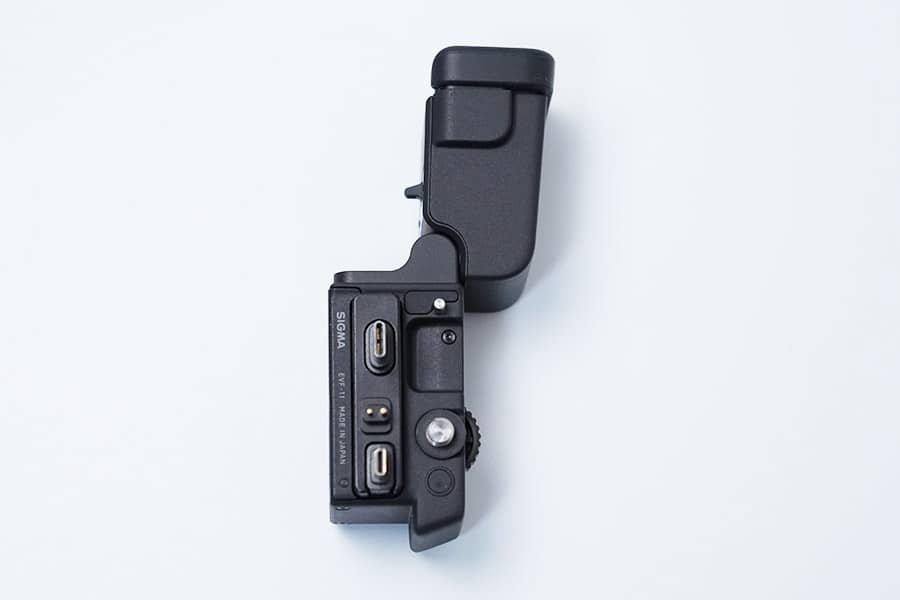 EVF-11の外観デザイン：アングルファインダーの向きを変更