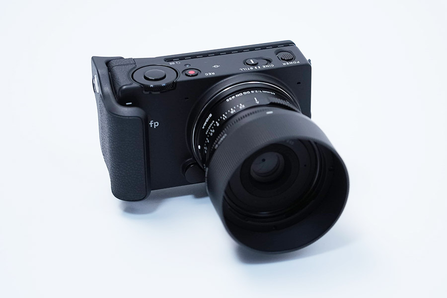 SIGMA fpの本体