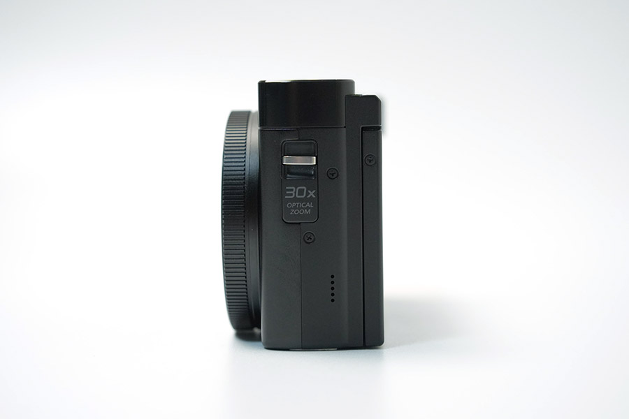 TZ99のモニタ開閉／通常時