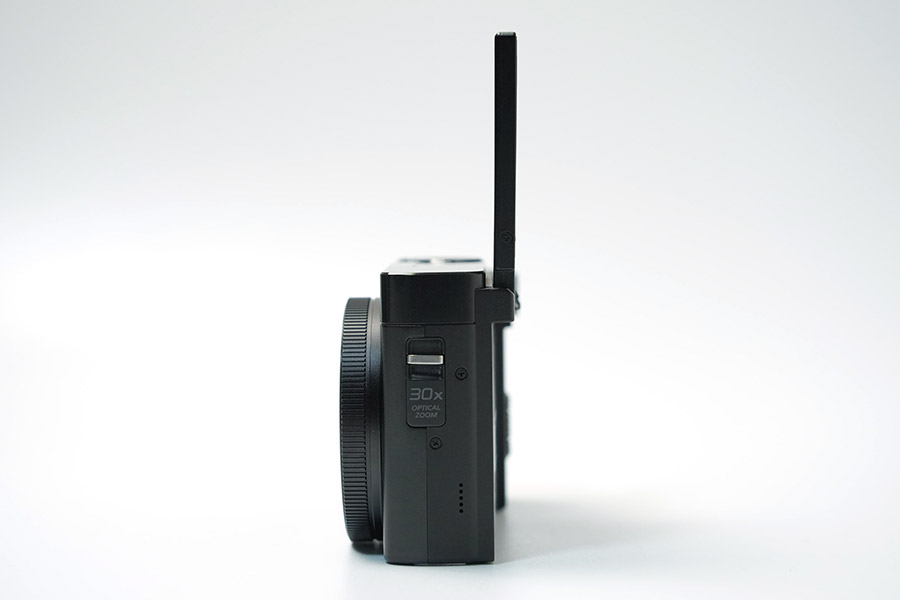 TZ99のモニタ開閉／全開