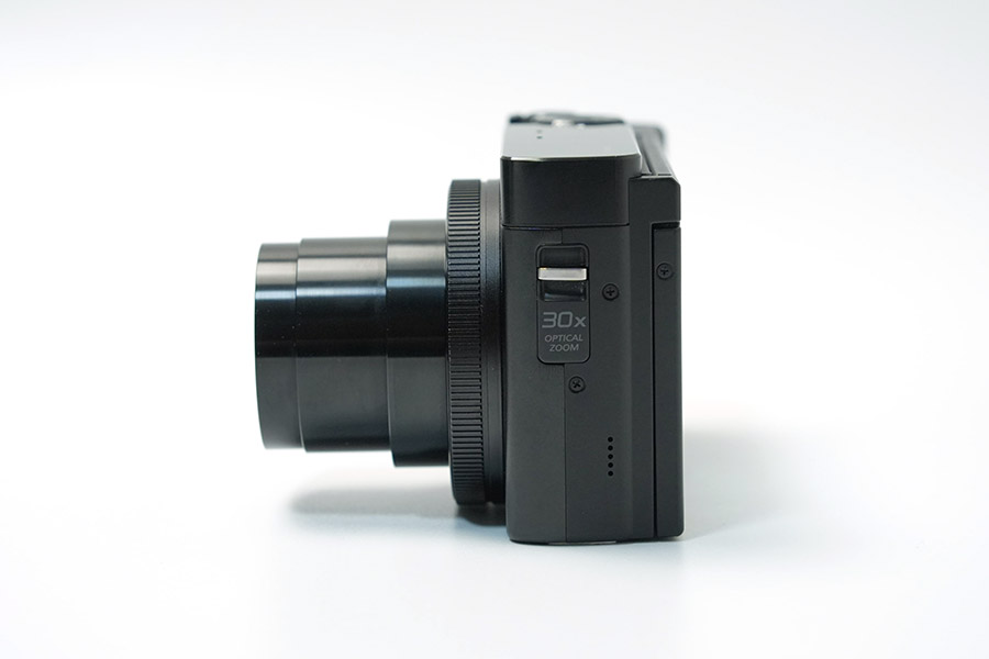 TZ99のレンズの伸縮／広角側