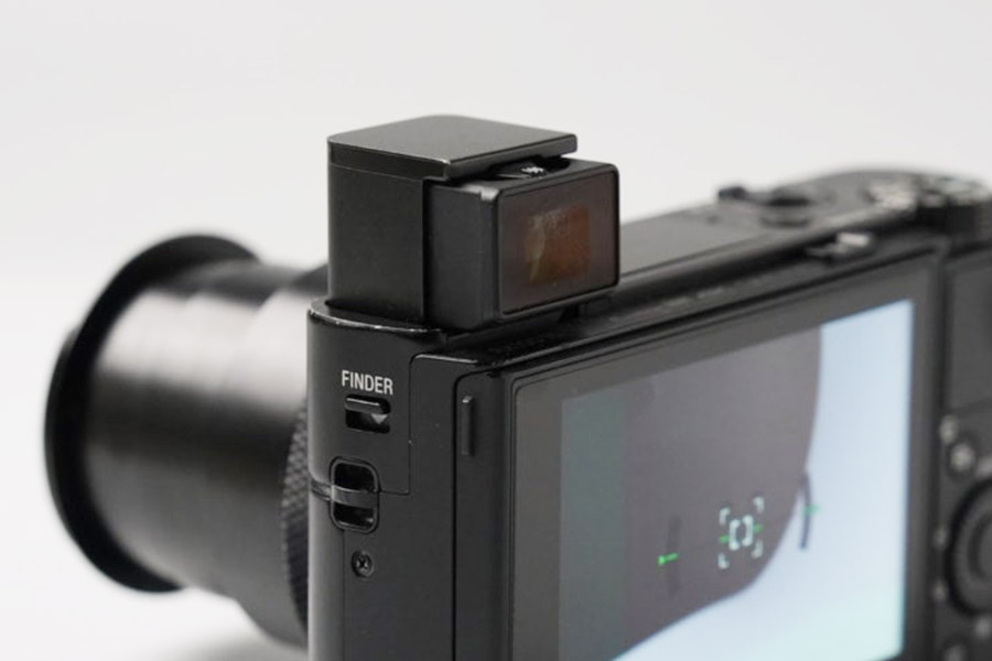RX100M7/コンデジでもファインダーがあるのは便利
